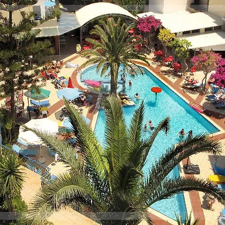 Готель Ibiscos Garden