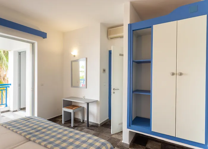 Ibiscos Garden 罗希姆诺