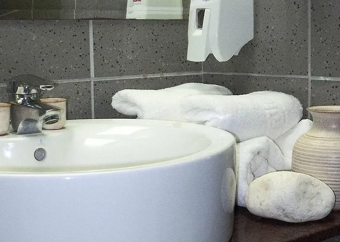 酒店 Ibiscos Garden 3*