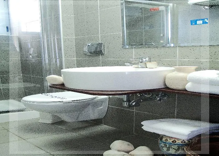 Ibiscos Garden 罗希姆诺